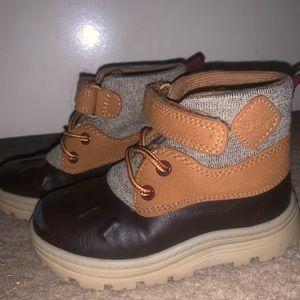 Toddlers Carter Duck Boots size 8